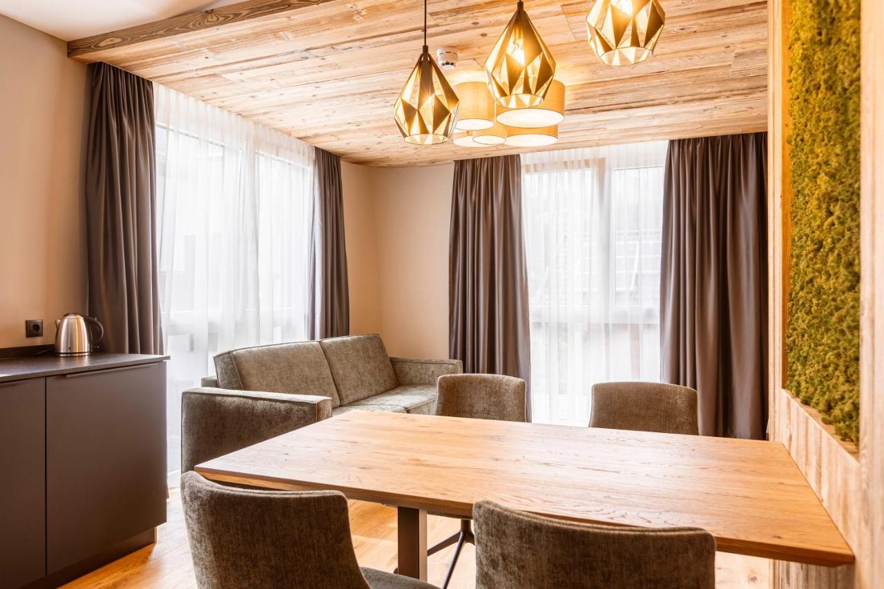 Zillertal Suites Fuegen By Alps Resorts Kültér fotó