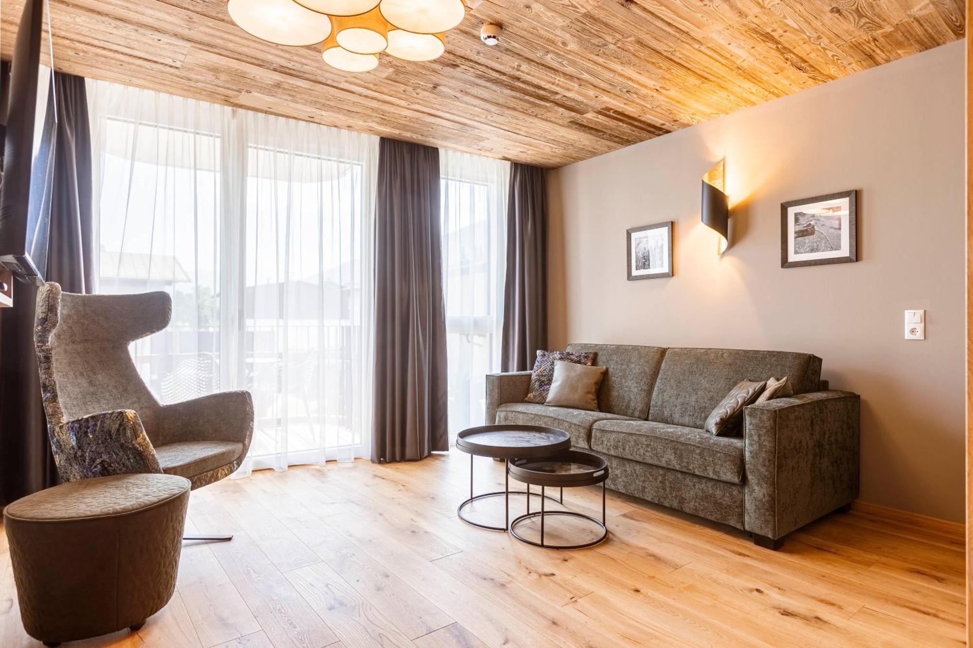 Zillertal Suites Fuegen By Alps Resorts Kültér fotó