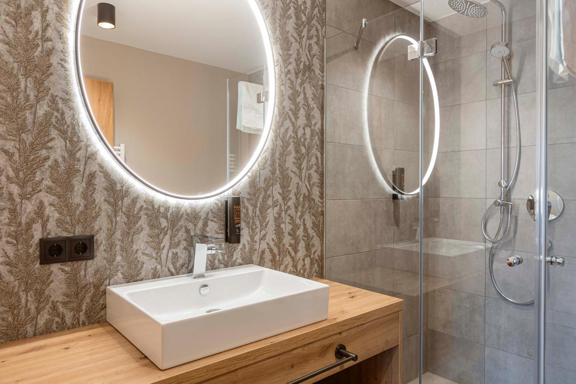 Zillertal Suites Fuegen By Alps Resorts Kültér fotó