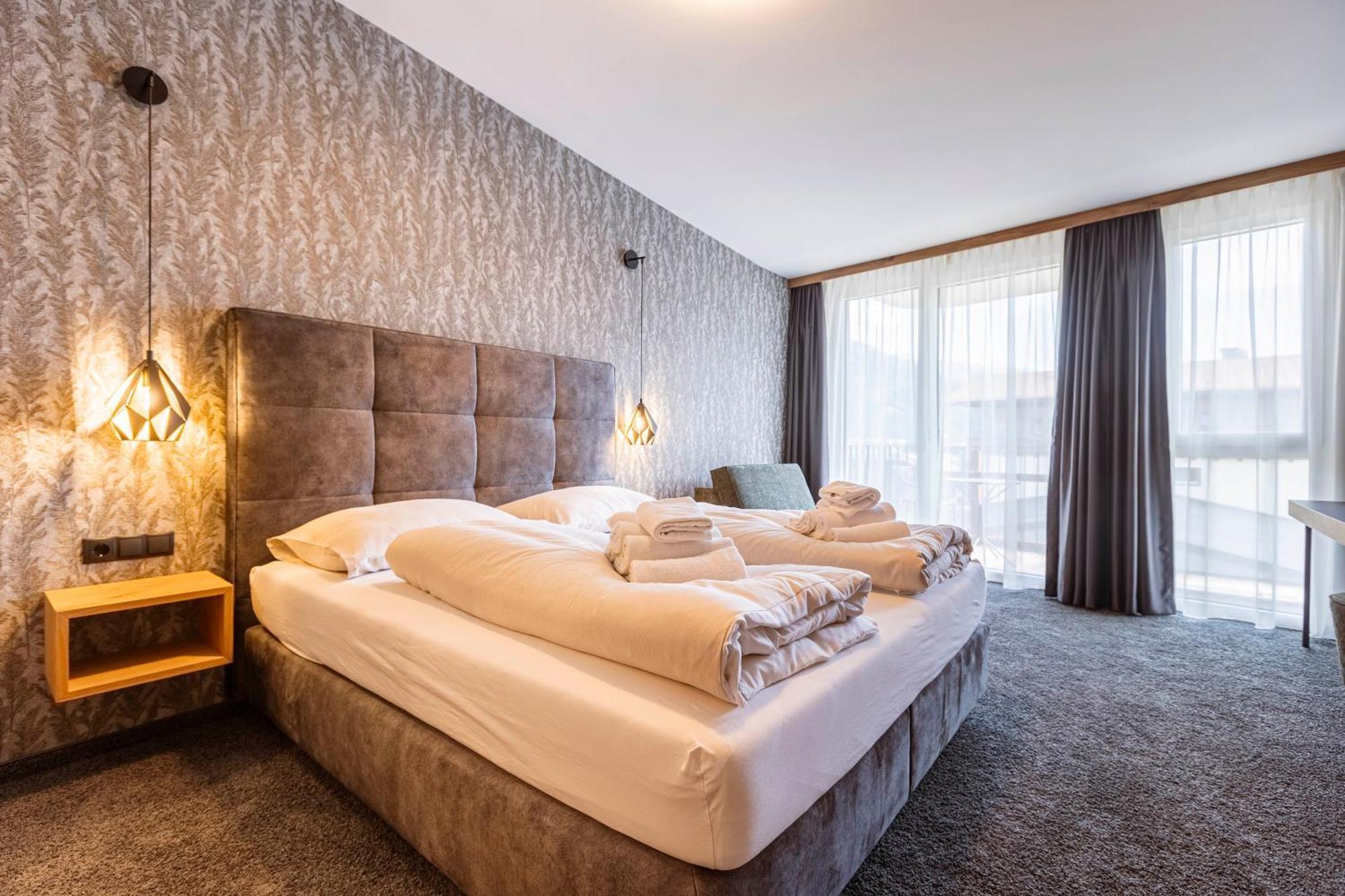 Zillertal Suites Fuegen By Alps Resorts Kültér fotó